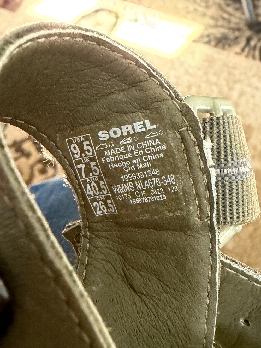 SOREL Chunky Platform Strappy Sandals in Light Green. New in box. - Picture 5 of 6